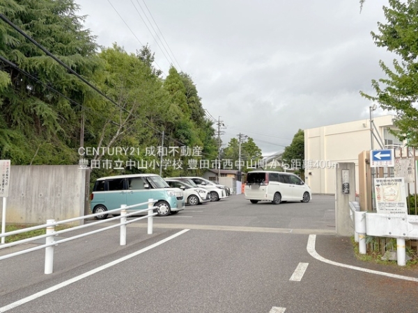 豊田市西中山町辻貝戸の新築一戸建(豊田市立中山小学校)