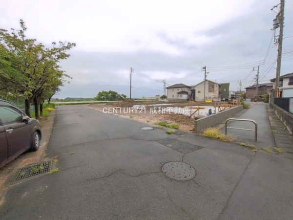 知多市寺本新町２丁目の新築一戸建