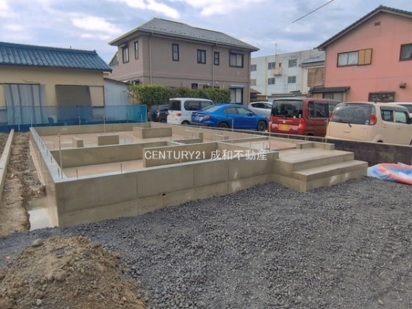 常滑市字長間の新築一戸建