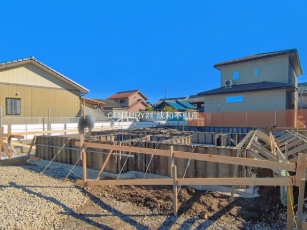 一宮市今伊勢町馬寄字東更屋敷の新築一戸建