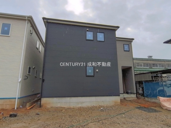 西尾市山下町西八幡山の新築一戸建