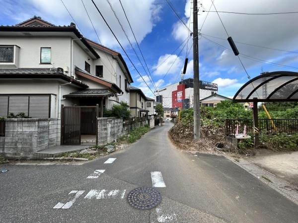 上尾市平塚　角地・建築条件なし売地