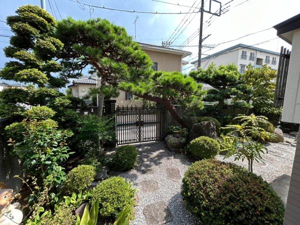 桶川泉2丁目　和風庭園×平屋　ガレージ付き