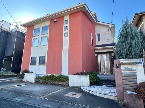 比企郡滑川町月の輪　中2階フロアのあるこだわりの邸宅