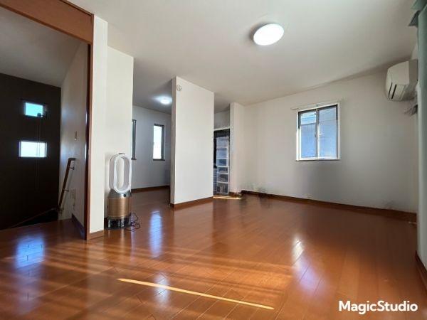 北足立郡伊奈町西小針４丁目の中古一戸建て