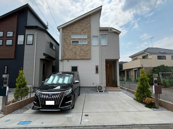 北本西高尾4丁目　築2年×庭付き