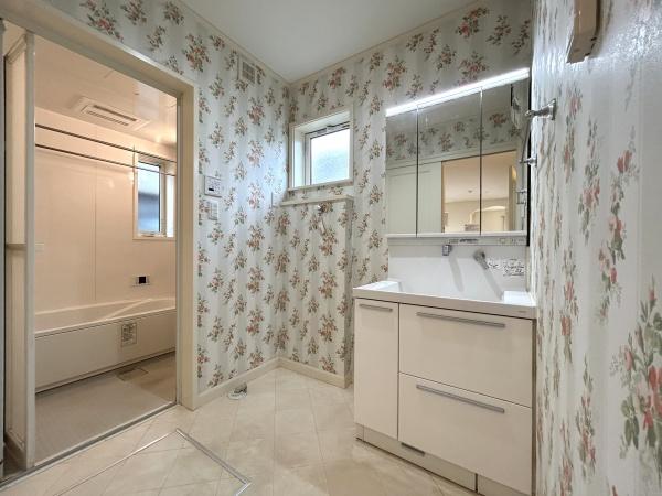 上尾市富士見2丁目の中古一戸建て(洗面台・洗面所)