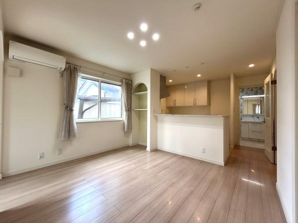 上尾市富士見2丁目の中古一戸建て(リビング)