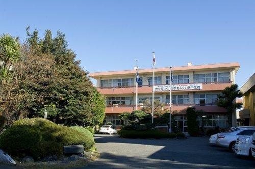 鴻巣市ひばり野１丁目の中古一戸建て(鴻巣市立鴻巣中学校)