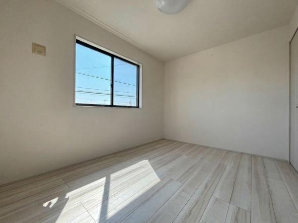 鴻巣市ひばり野１丁目の中古一戸建て