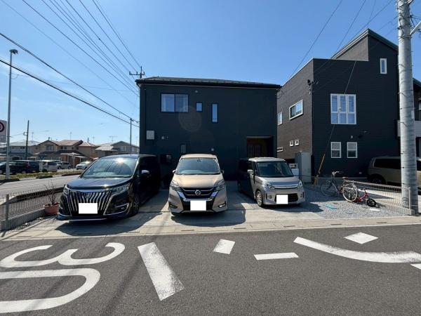 鴻巣市ひばり野　中古戸建　築4年×角地