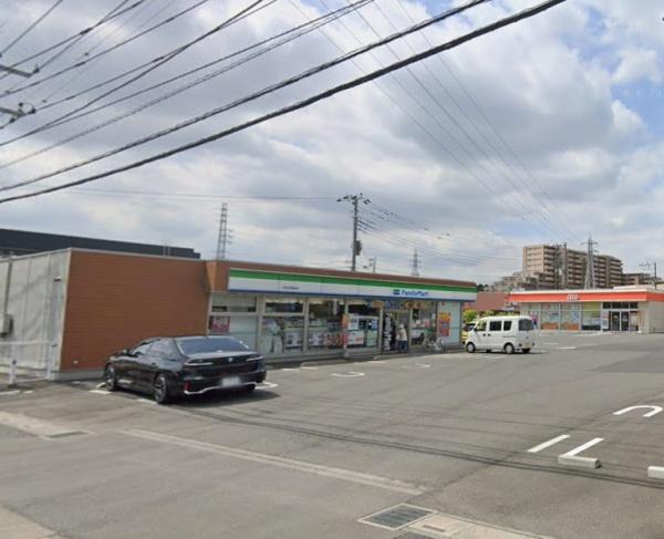 北足立郡伊奈町学園４丁目の中古一戸建て(ファミリーマート伊奈学園前店)