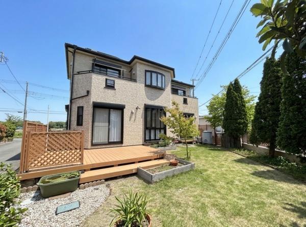 伊奈学園　中古戸建　　角地×敷地83坪