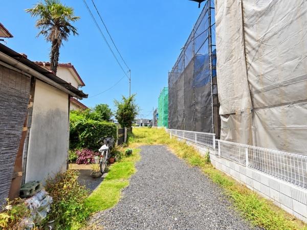 伊奈小室　建築条件なし売地×整形地33坪