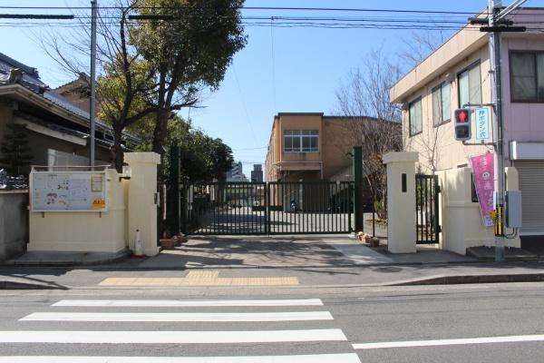 コスモシティ梅小路公園(京都市立七条小学校)