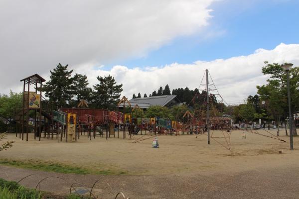 梅小路東中町 新築一戸建(梅小路公園)