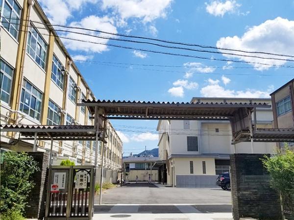 京都市山科区御陵田山町の中古一戸建て(京都市立安祥寺中学校)