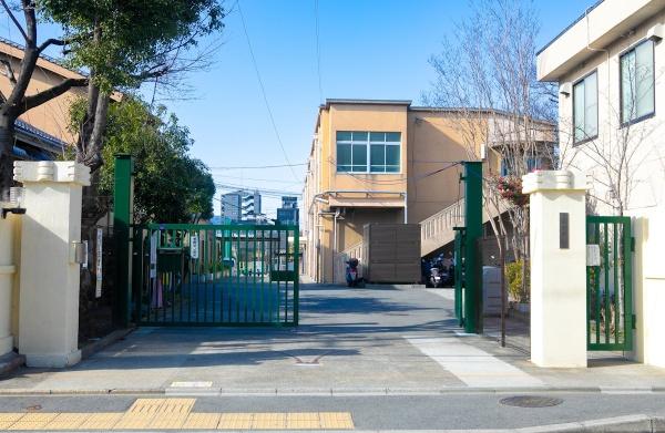 コスモシティ梅小路公園(京都市立七条小学校)