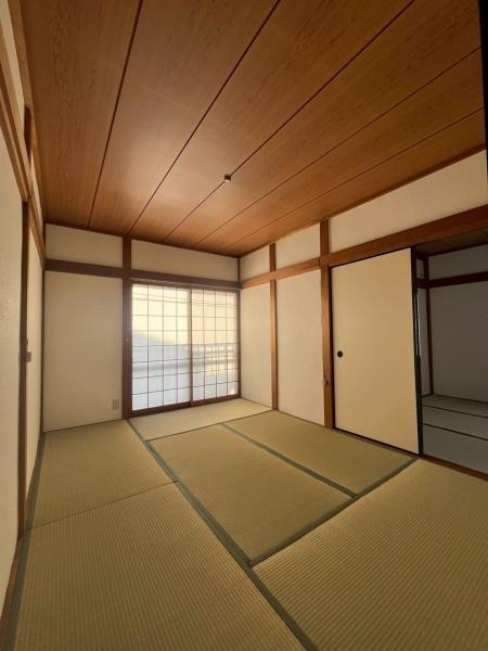 京都市山科区栗栖野打越町の中古一戸建て