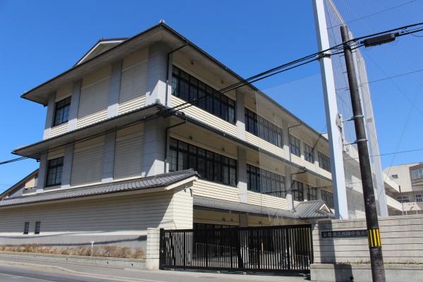 メガロコープ西陣A棟(京都市立西陣中央小学校)