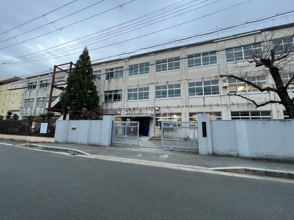 京都市中京区壬生森町の中古一戸建て(京都市立朱雀中学校)