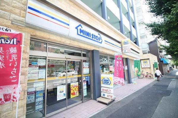 京都市上京区六軒町通下長者町下る七番町の土地(ミニストップ千本丸太町店)