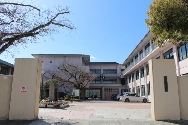 京都市上京区中長者町通西洞院西入中橋詰町の土地(京都市立上京中学校)
