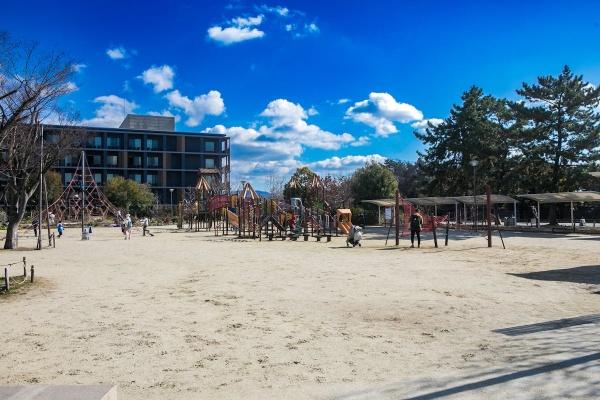 京都市下京区東堀川通下魚棚下る鎌屋町の土地(梅小路公園)