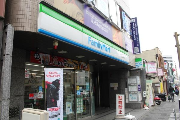 クオン四条・柏屋町(ファミリーマート四条猪熊店)