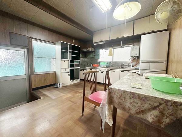 岡崎市上衣文町字笹山の中古一戸建
