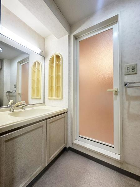 ファミール日進二番館