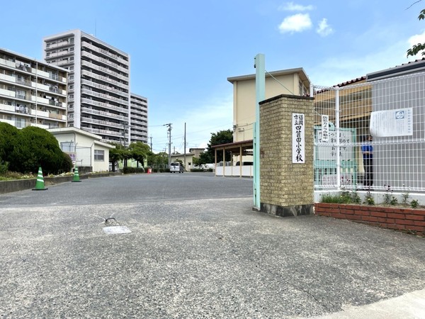 早良区四箇1丁目2期 D号棟(福岡市立四箇田小学校)