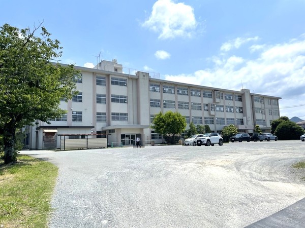 福岡市早良区飯倉第16 1号棟(福岡市立飯原小学校)