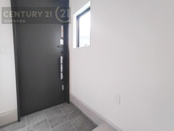 西区石丸3丁目4期 2号棟(玄関)