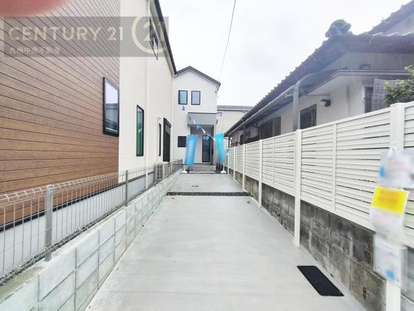 西区石丸3丁目4期 2号棟(駐車場)