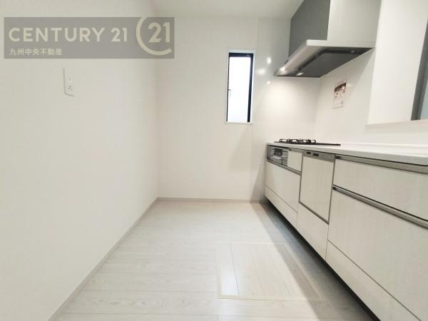 西区石丸3丁目4期　2号棟