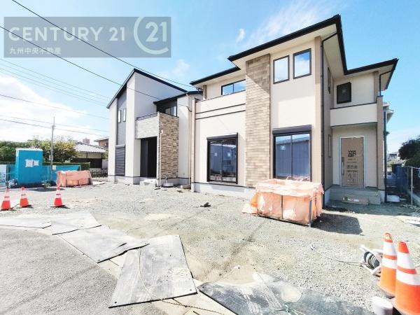 久留米諏訪野町2期2号棟(前面道路含む現地写真)