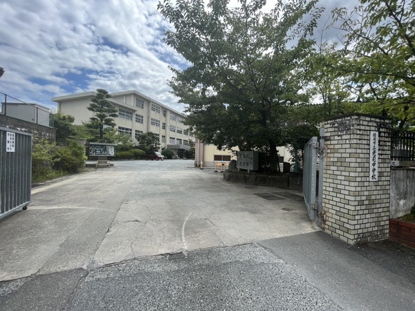 南区鶴田4丁目4期2号棟(福岡市立老司中学校)