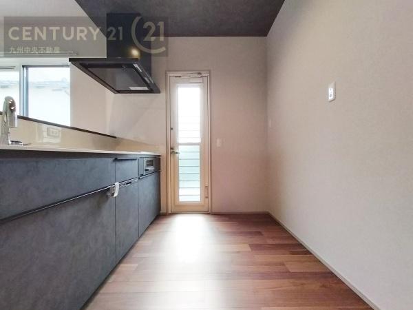 久留米市江戸屋敷2丁目　5号棟