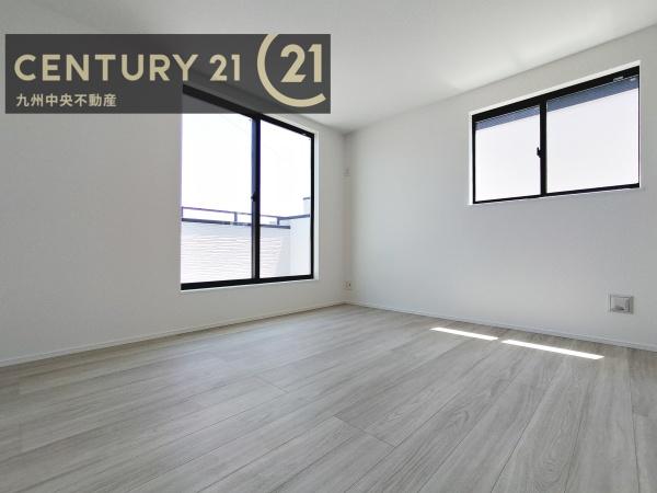 春日市春日原東町４丁目の新築一戸建