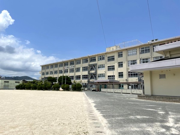 早良区田隈3丁目6期1号棟(福岡市立田隈小学校)