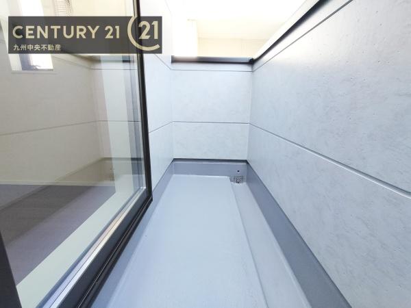 東区松崎2丁目　1号棟