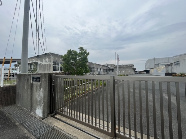 糸島市潤3丁目　1号棟(糸島市立東風小学校)