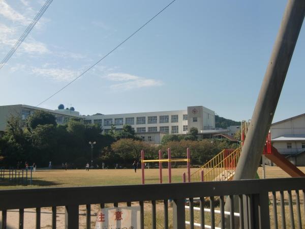 篠栗町尾仲2丁目1期　1号棟(篠栗町立勢門小学校)