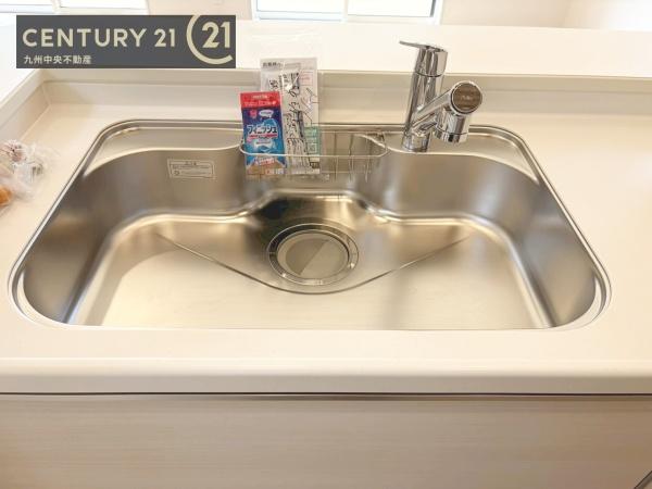 東区西戸崎4丁目　2号棟