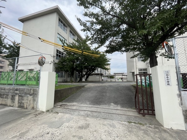 南区曰佐3丁目　2号棟(福岡市立弥永小学校)
