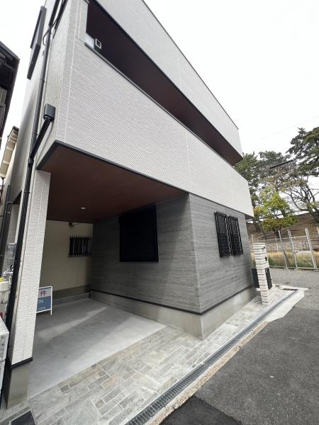 西宮市小松南町１丁目の新築一戸建