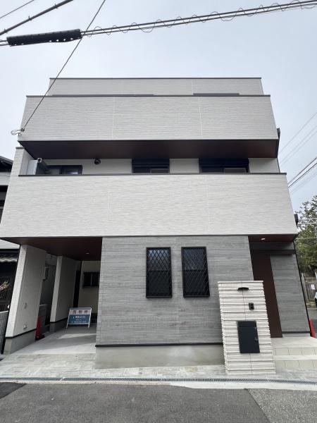 西宮市小松南町１丁目の新築一戸建