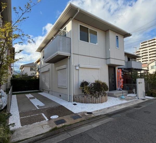 西宮市浜甲子園４丁目の中古一戸建