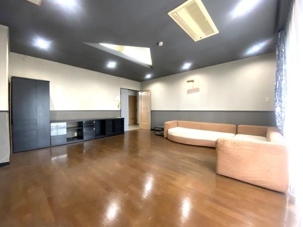 西川田本町売診療所テナント